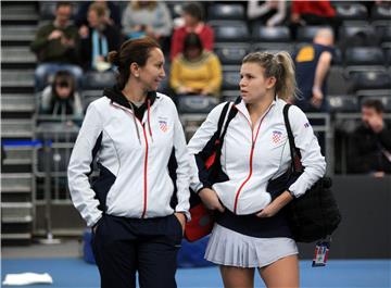 FED Cup, Hrvatska protiv Mađarske, Fett - Jani