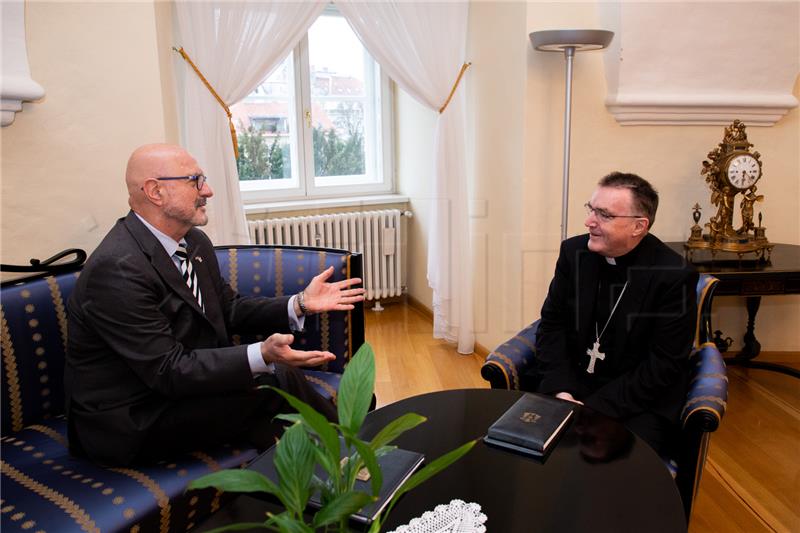 Zagreb archbishop receives Israeli ambassador