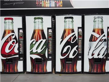 (FILE) AUSTRALIA ECONOMY COCA COLA RESULTS