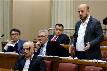 Interpelacija o radu Vlade RH radi postupanja Vlade RH vezanih uz nabavku eskadrile višenamjenskih borbenih aviona