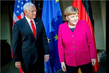 Pence pozvao cijelu EU da prizna Guaidoa