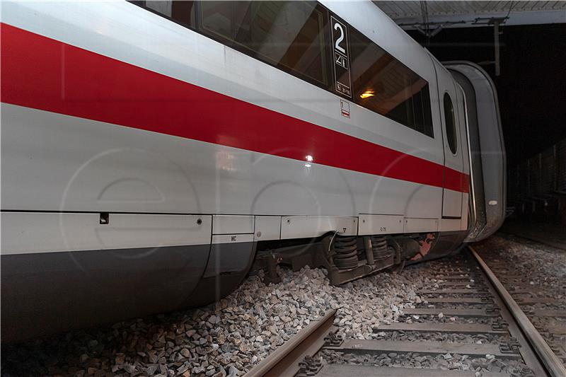 SWITZERLAND TRANSPORT ACCIDENT TRAIN DERAILMENT