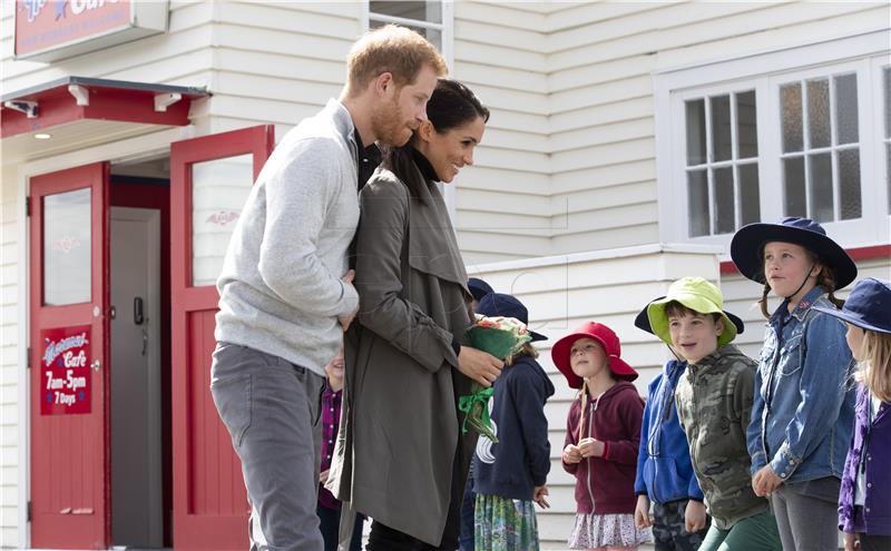 Engleze muči gdje će se školovati Harryjev i Meghanin potomak