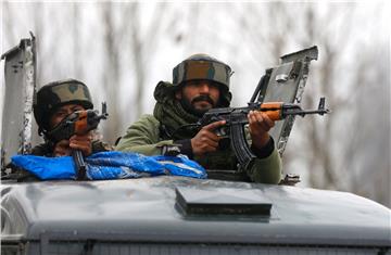 INDIA KASHMIR GUNFIGHT