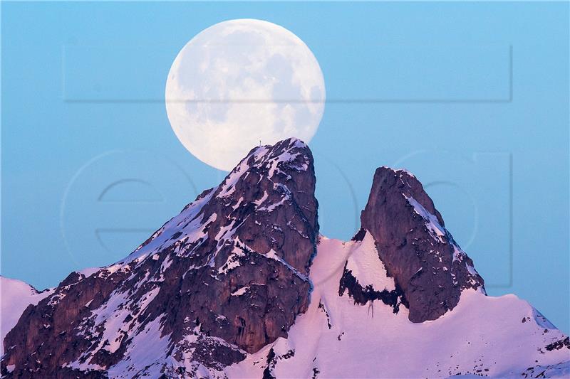 SWITZERLAND SUPERMOON