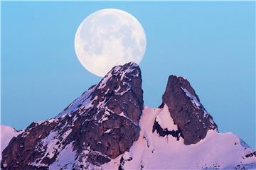 SWITZERLAND SUPERMOON