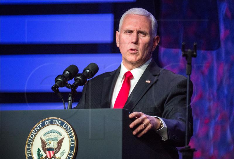 Pence će objaviti "konkretne korake" u vezi krize u Venezueli