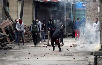 INDIA KASHMIR NIA RAIDS