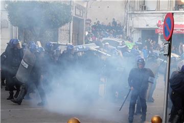 ALGERIA CRISIS PROTEST