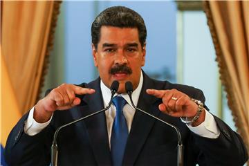 Maduro kaže da bi Guaido mogao biti uhićen na povratku u Venezuelu