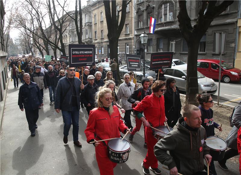 Prosvjed "Oteli ste medije, novinarstvo ne damo!"