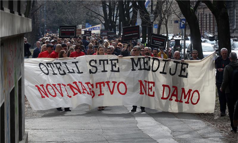 Prosvjed "Oteli ste medije, novinarstvo ne damo!"