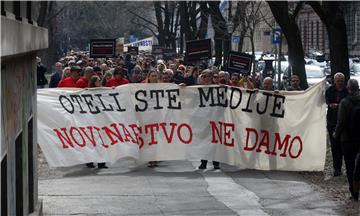 Prosvjed "Oteli ste medije, novinarstvo ne damo!"