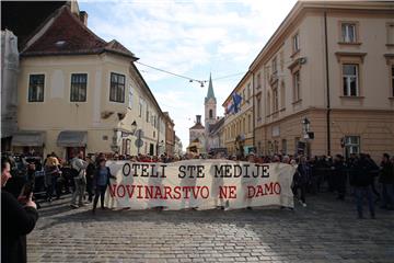 Prosvjed "Oteli ste medije, novinarstvo ne damo!"