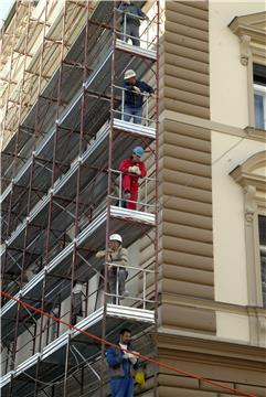 Radnici na obnovi stare Pošte na Korzu