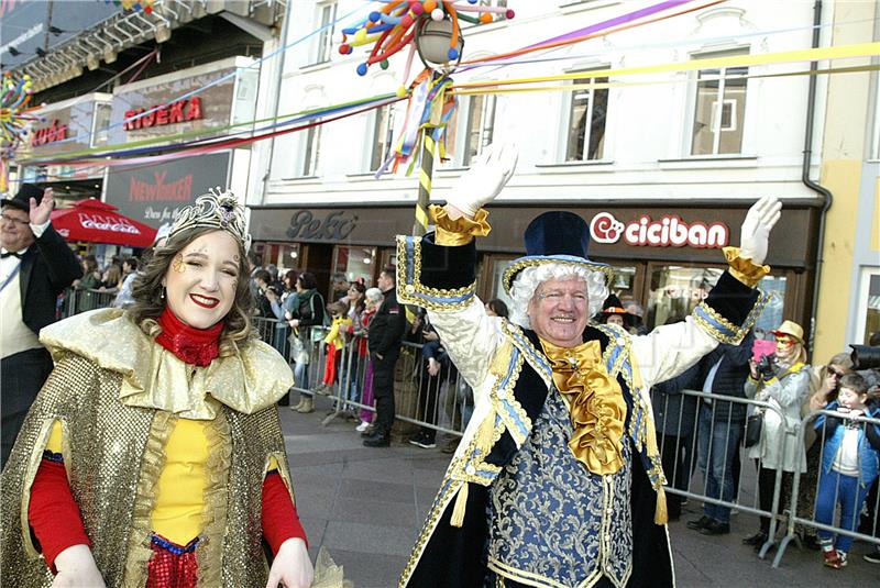 Krenula velika povorka Riječkog karnevala s oko 10.500 maškara