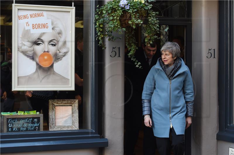 May posjetila Salisbury na godišnjicu napada nervnim otrovom 