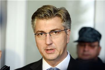 Plenković: Ne može se dekretom odrediti minimalna plaća od 7500 kuna