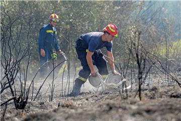 Kaštelir: U požaru izgorjelo sedam kamp-prikolica, plovilo i dva vozila