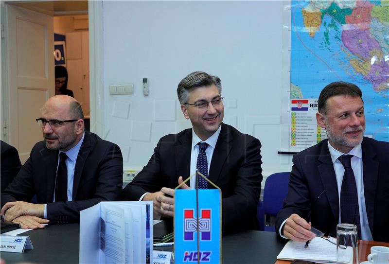 Plenkovic says HDZ expects victory at local and European elections