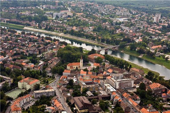 Sisak ready for Croatia-Serbia water polo game within Men's Water Polo World League