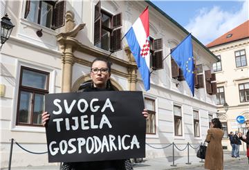 Protest Ženske mreže "Tražimo siguran i besplatan pobačaj u svim bolnicama!"