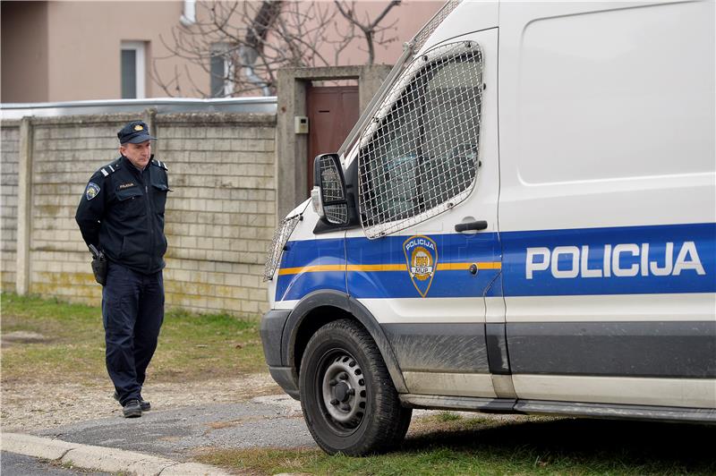 Mladići upali u ventilacijski otvor osnovne škole u Poreču i teško su ozlijeđeni 