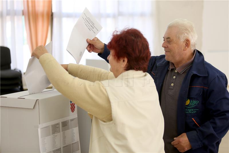 HDZ uvjerljivo vodi na izborima u Lici 