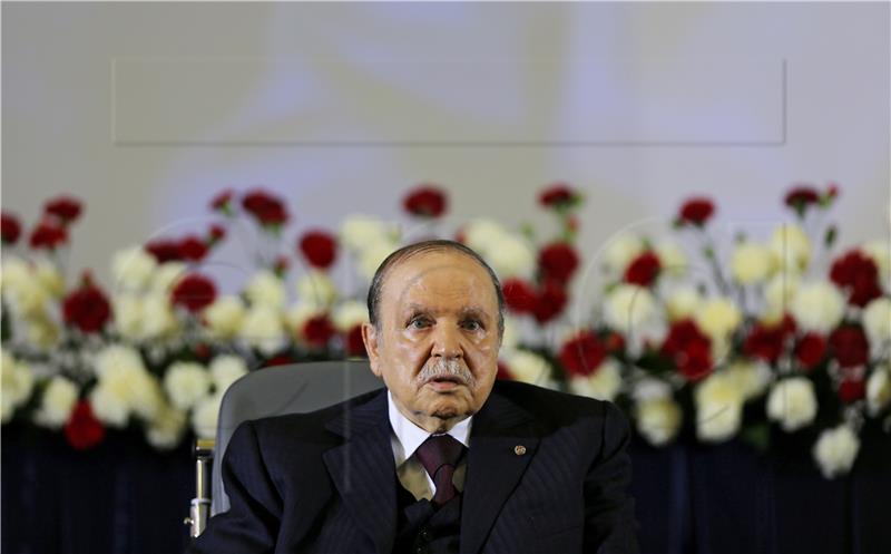 Bouteflika se neće natjecati za peti mandat predsjednika