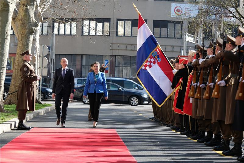 Albanska ministrica obrane u posjetu Hrvatskoj