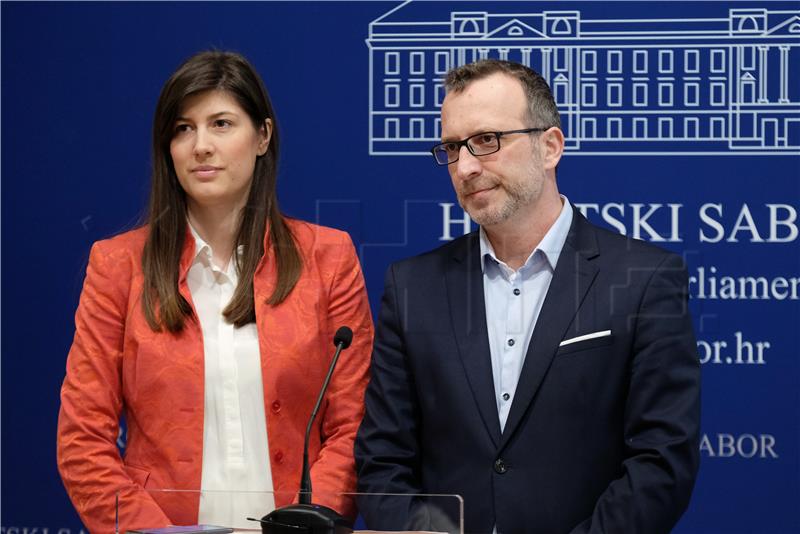 Konferencija za medije kluba zastupnika Mosta nezavisnih lista