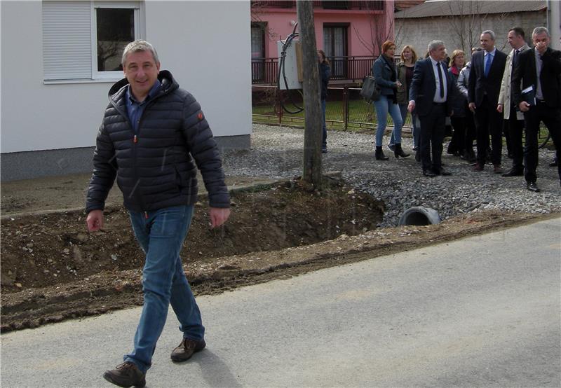 Sedam kostajničkih obitelji stradalih u klizanju tla uskoro u novim kućama