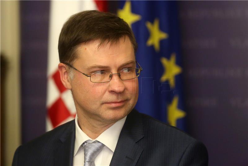 Dombrovskis: Croatia closer to euro area after overcoming excessive macroeconomic imbalances 