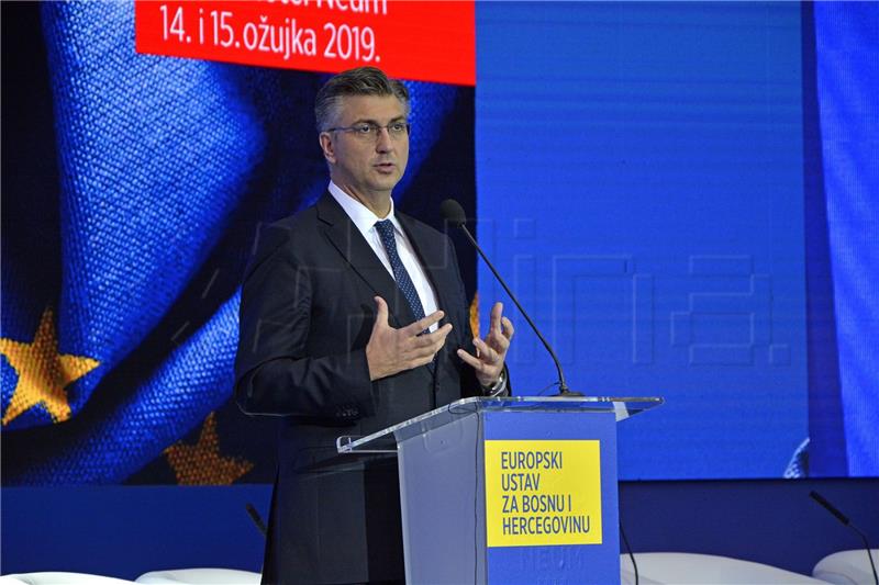 Plenković u Neumu: Hrvatska podupire reforme u BiH koje će jamčiti jednakopravnost