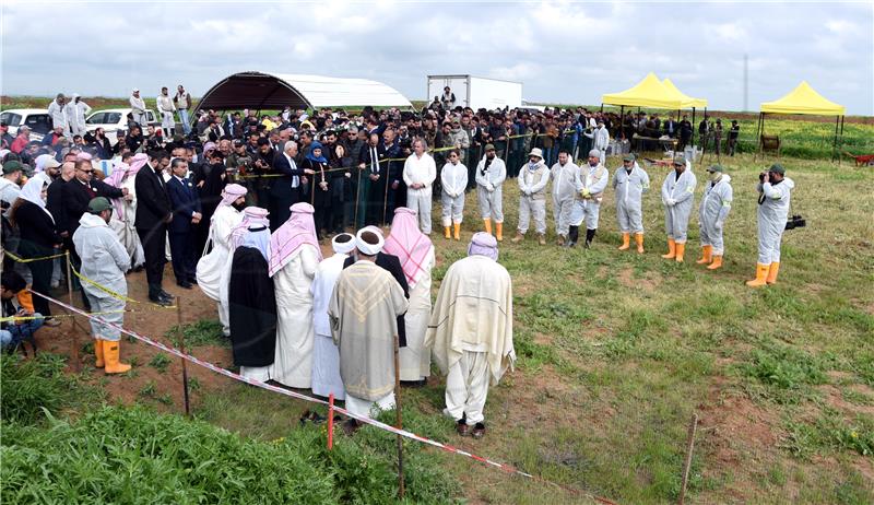 IRAQ YAZIDI IS VICTIMS MASS GRAVE