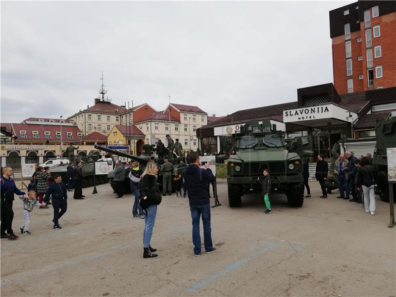 Taktičko-tehnički zbor u Vinkovcima uz Dan Gardijske oklopno-mehanizirane brigade