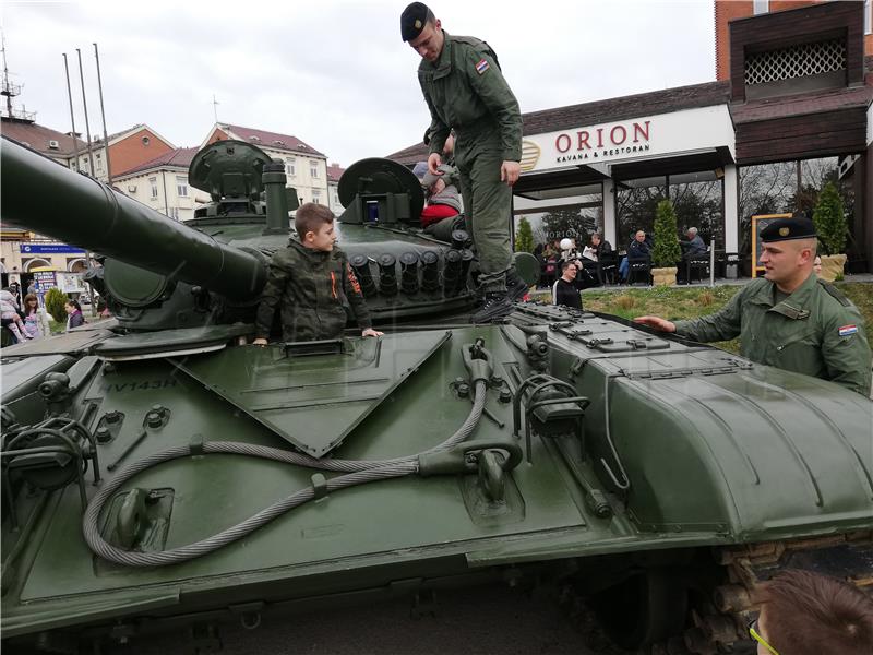 Taktičko-tehnički zbor u Vinkovcima uz Dan Gardijske oklopno-mehanizirane brigade