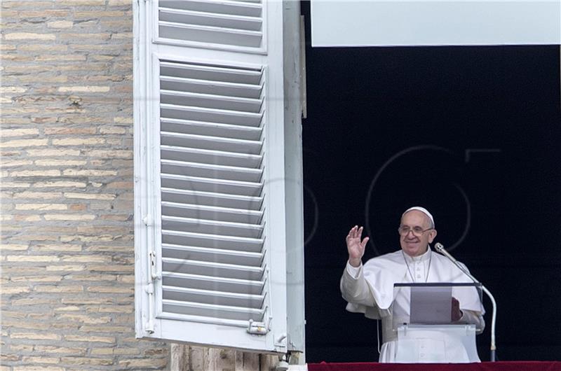 VATICAN CHURCHES POPE ANGELUS