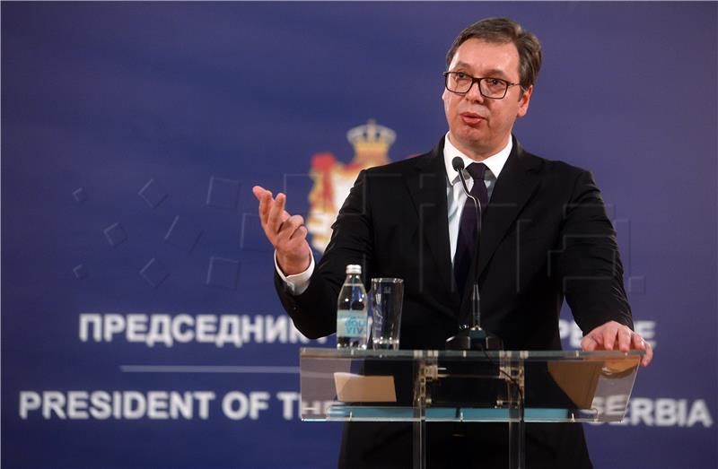 Vučić poručio da neće dozvoliti nasilje, ispred predsjedništva prosvjedi