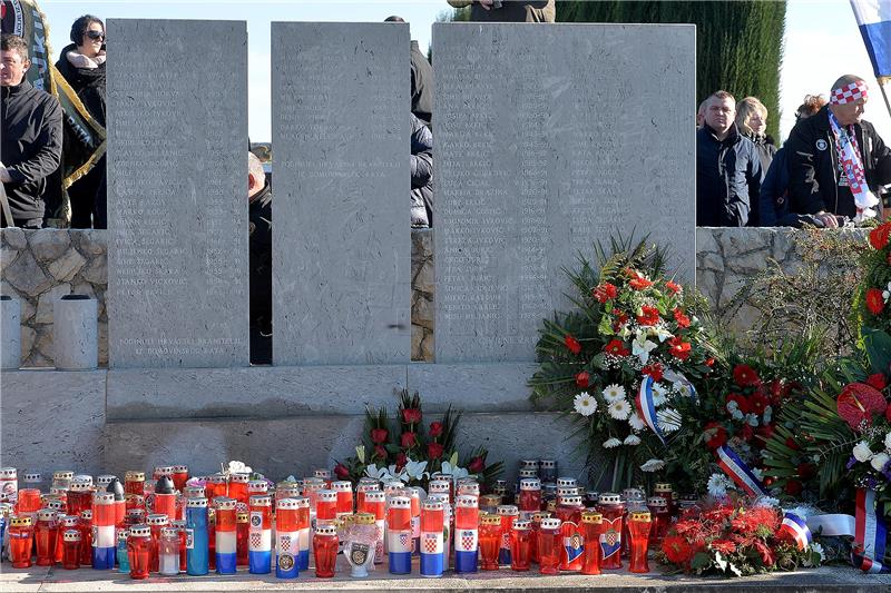 Beogradski Fond za humanitarno pravo traži da srbijansko tužiteljstvo ispita Tadića zbog zločina u Škabrnji