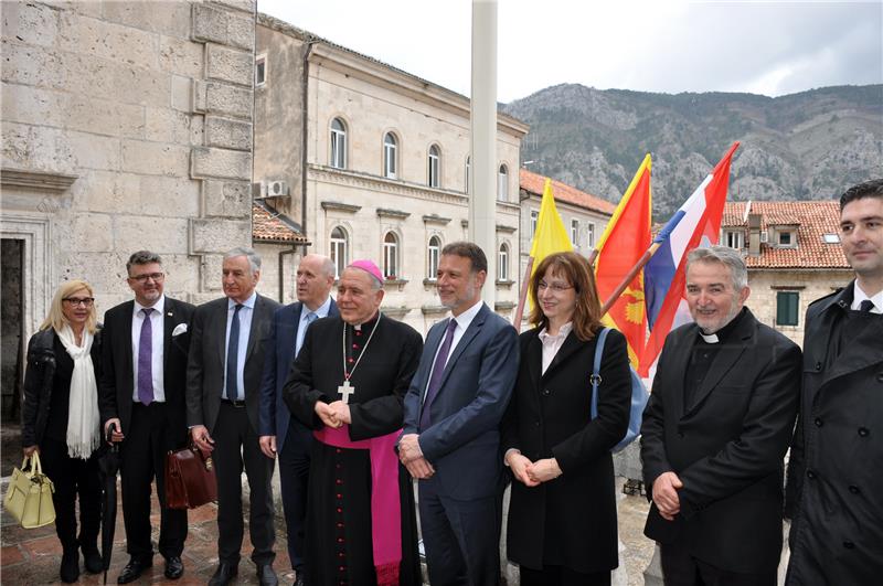 Parliament speaker meets with Montenegro Croat representatives