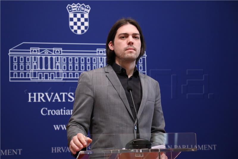 Konferencija za medije Živoga zida i SNAGA-e