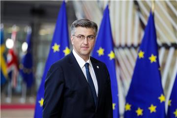 Plenković kaže da mu je Žalac rekla o aferi s mercedesom isto što govori u javnosti