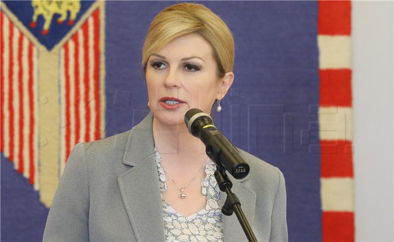 President Grabar-Kitarovic visits Zadar University