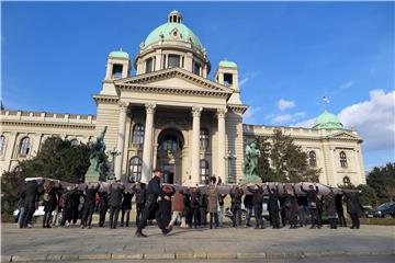 Skupina nevladinih udruga u Beogradu organizirala akciju "Batajnica 744 - zakopana istina"