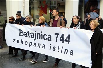 Skupina nevladinih udruga u Beogradu organizirala akciju "Batajnica 744 - zakopana istina"