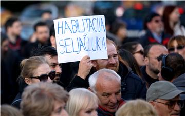 Prosvjed protiv odluke da se Milanu Bandiću dodijeli počasni doktorat Sveučilišta u Zagrebu