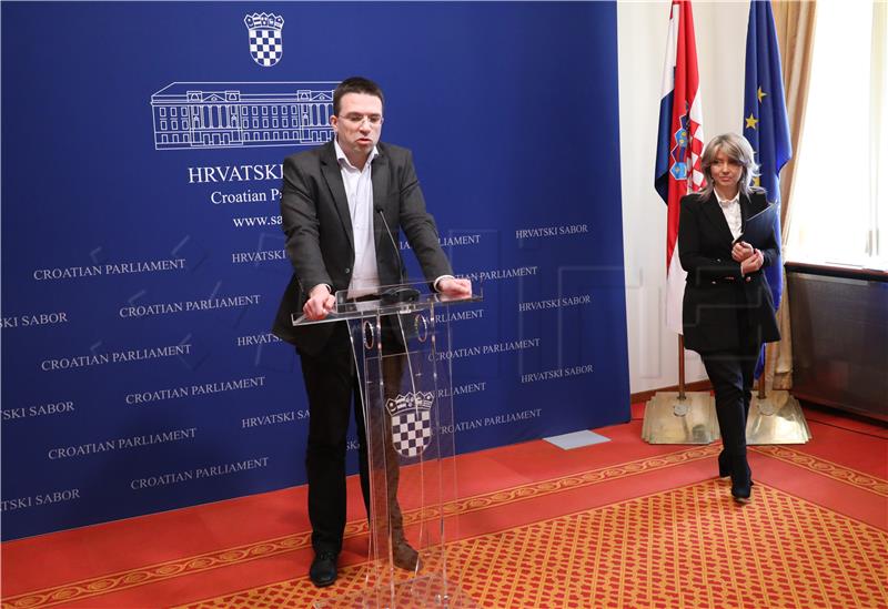 Konferencija za medije kluba zastupnika HDZ-a