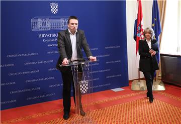 Konferencija za medije kluba zastupnika HDZ-a