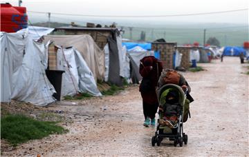 SYRIA CONFLICT IS FAMILIES ROJ CAMP